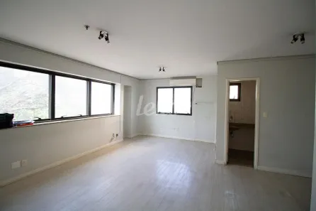 Sala Comercial para alugar, 45m² no Pacaembu, São Paulo
