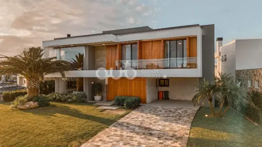 Sobrado com 6 Quartos à venda, 415m² no , Xangri-Lá