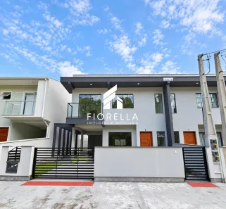Sobrado com 3 Quartos à venda, 203m² no Forquilhas, São José