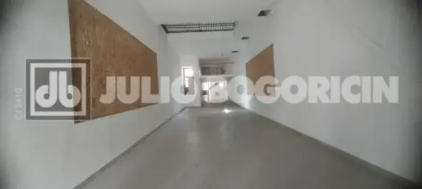 Ponto Comercial para alugar, 210m² no Vila Isabel, Rio de Janeiro