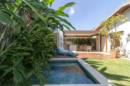 Casa com 3 Quartos para venda ou aluguel, 300m² no Alto de Pinheiros, São Paulo