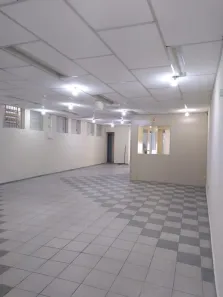 Ponto Comercial para alugar, 200m² no Centro, Taubaté