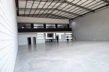 Galpão/Depósito/Armazém para alugar, 720m² no Vila Valparaíso, Santo André