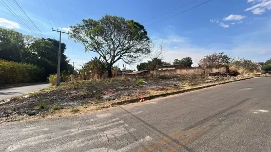 Lote/Terreno à venda, 800m² no Jardim Botânico, Goiânia