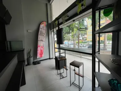 Ponto Comercial para alugar, 80m² no Graças, Recife