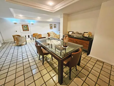 Apartamento com 4 Quartos à venda, 225m² no Casa Forte, Recife