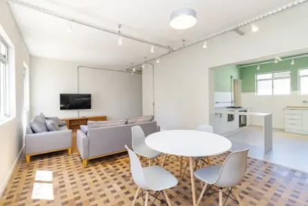 Apartamento com 1 Quarto para alugar, 10m² no Água Verde, Curitiba