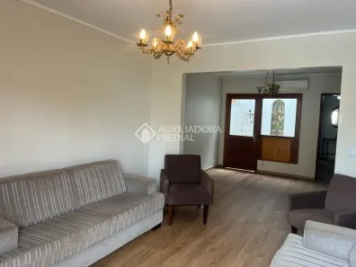 Casa com 3 Quartos à venda, 148m² no Medianeira, Porto Alegre