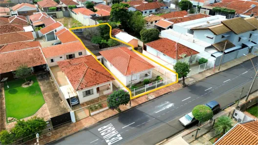 Casa com 3 Quartos à venda, 236m² no Centro, Araraquara