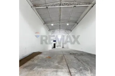 Galpão/Depósito/Armazém para alugar, 180m² no Cerâmica, São Caetano do Sul