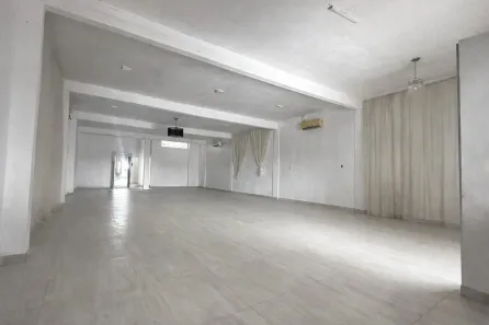 Ponto Comercial para alugar, 240m² no Parque Verde, Belém