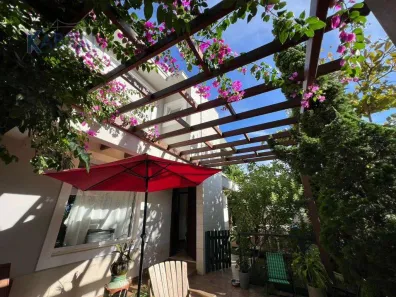 Casa com 2 Quartos para alugar, 250m² no Lagoa da Conceição, Florianópolis