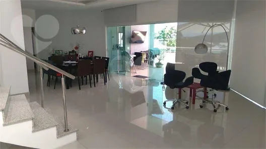 Casa de Condomínio com 4 Quartos à venda, 390m² no Charitas, Niterói