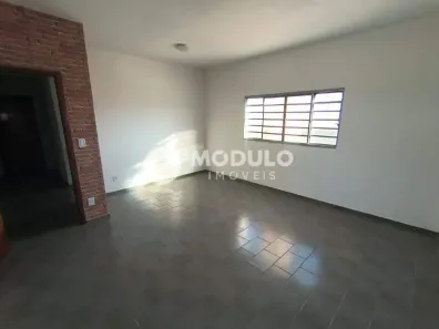 Apartamento com 3 Quartos para alugar, 93m² no Santa Mônica, Uberlândia