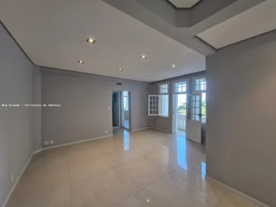 Apartamento com 2 Quartos à venda, 84m² no Gonzaga, Santos