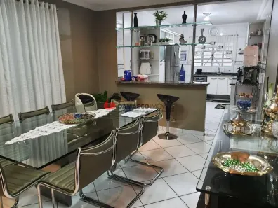 Sobrado com 3 Quartos à venda, 360m² no Parque Jaçatuba, Santo André