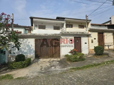 Casa com 2 Quartos à venda, 98m² no Taquara, Rio de Janeiro