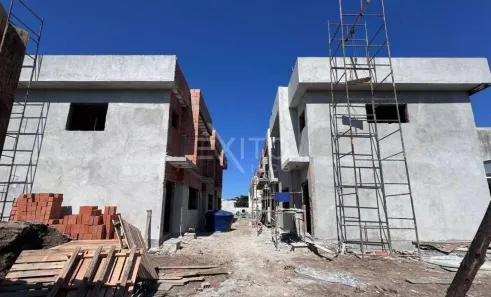 Sobrado com 2 Quartos à venda, 71m² no Maitinga, Bertioga