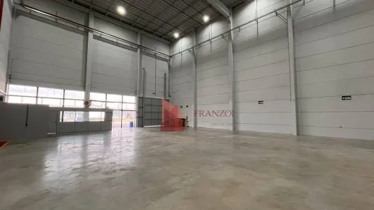 Galpão/Depósito/Armazém para alugar, 500m² no Salseiros, Itajaí