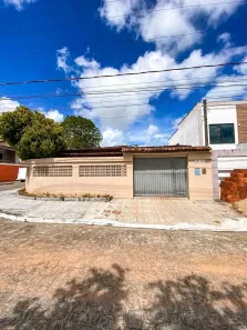 Casa de Condomínio com 3 Quartos para alugar, 200m² no Antares, Maceió