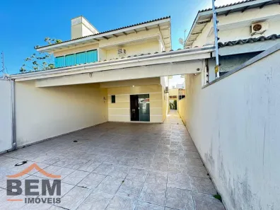 Casa com 3 Quartos à venda, 184m² no Santa Regina, Camboriú