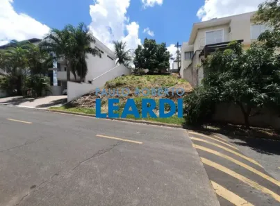 Lote/Terreno à venda, 300m² no Jardim das Palmeiras, Valinhos