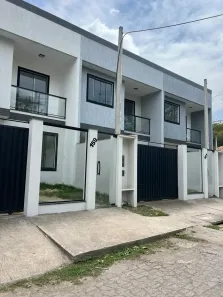 Sobrado com 2 Quartos à venda, 72m² no Bairro de Fátima (Califórnia da Barra), Barra do Piraí