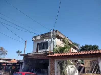 Casa com 3 Quartos à venda, 240m² no Parque Maria Domitila, São Paulo
