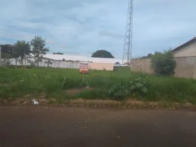 Lote/Terreno à venda, 300m² no Segismundo Pereira, Uberlândia