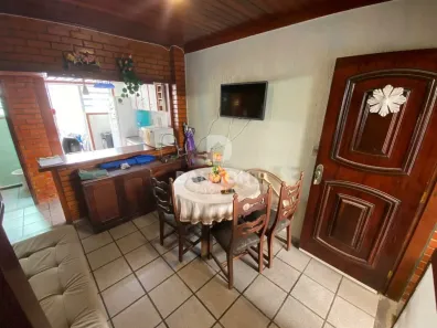 Casa com 2 Quartos à venda, 75m² no Peró, Cabo Frio