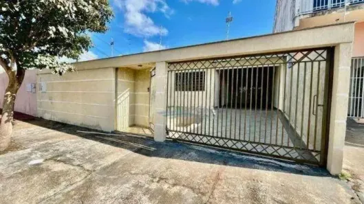 Casa com 3 Quartos à venda, 179m² no Parque Residencial Joaquim Toledo Piza, Londrina