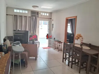 Casa com 2 Quartos à venda, 83m² no Centro, Presidente Prudente