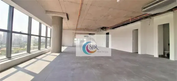 Sala Comercial para alugar, 300m² no Indianópolis, São Paulo