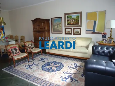 Casa com 3 Quartos à venda, 190m² no Vila Hamburguesa, São Paulo