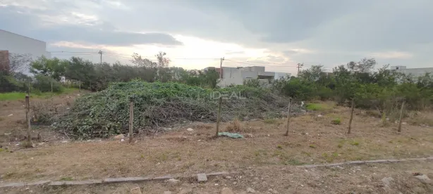 Lote/Terreno à venda, 220m² no Parque Aurora, Campos dos Goytacazes