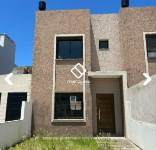 Casa com 2 Quartos à venda, 87m² no Laranjal, Pelotas