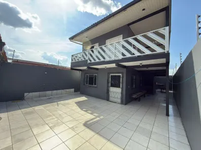 Casa com 3 Quartos à venda, 180m² no Tarumã, Manaus