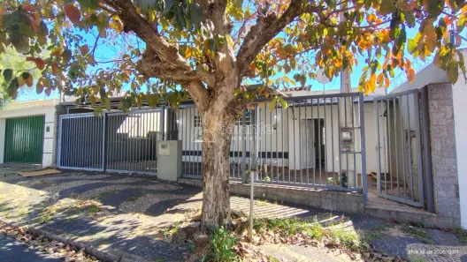 Casa com 3 Quartos para alugar, 228m² no Jardim Nossa Senhora Auxiliadora, Campinas