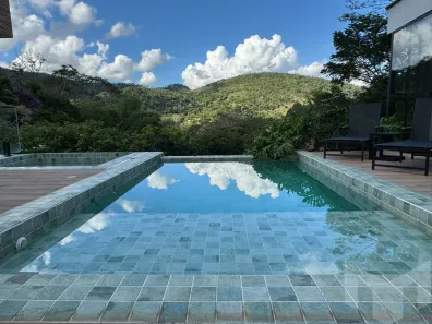 Casa de Condomínio com 4 Quartos à venda, 380m² no Pedro do Rio, Petrópolis