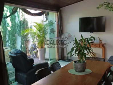 Casa de Condomínio com 3 Quartos à venda, 90m² no Minas Gerais, Uberlândia