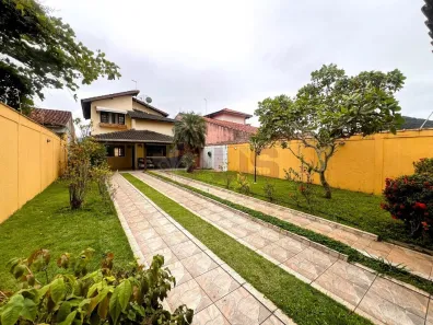 Casa com 3 Quartos para alugar, 156m² no Martim de Sá, Caraguatatuba
