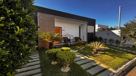 Casa de Condomínio com 4 Quartos à venda, 420m² no Grama, Juiz de Fora