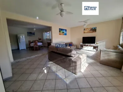 Sobrado com 3 Quartos à venda, 212m² no Indaiá, Caraguatatuba