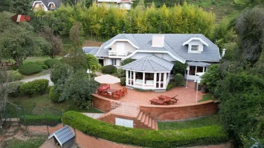 Casa com 5 Quartos à venda, 490m² no J Pérola, Campos do Jordão
