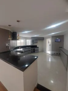 Sobrado com 5 Quartos à venda, 446m² no Interlagos, São Paulo
