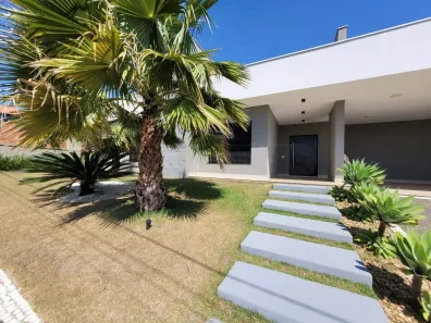 Casa de Condomínio com 3 Quartos para alugar, 272m² no Campestre, Piracicaba