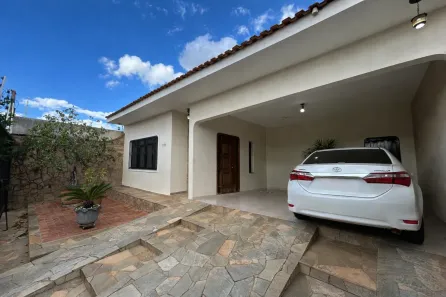 Casa com 5 Quartos à venda, 208m² no Jardim Estoril, Presidente Prudente