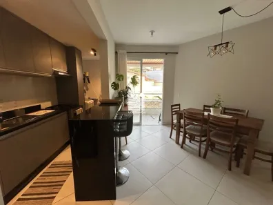 Apartamento com 2 Quartos à venda, 70m² no Carvoeira, Florianópolis