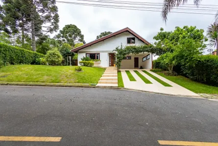 Casa com 4 Quartos à venda, 380m² no Orleans, Curitiba