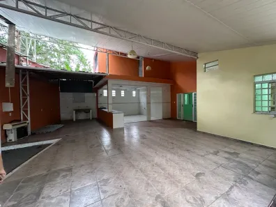 Casa com 2 Quartos para alugar, 150m² no Parque 10 de Novembro, Manaus
